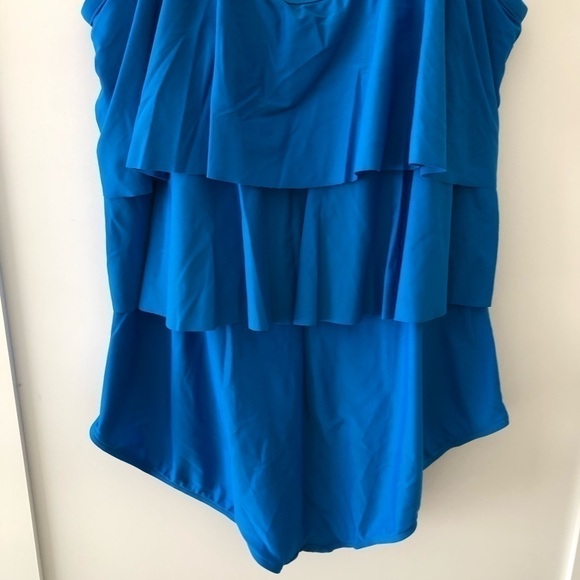 Maxine of Hollywood Blue Ruffles Plus Swimsuit 24W - Picture 6 of 9